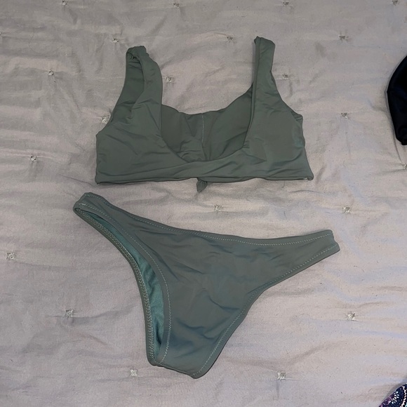 Bathing suit - Picture 2 of 2